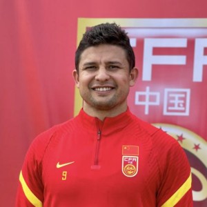 乐鱼电竞下载-艾克森：很遗憾阿兰缺席 之前在国足的位置不擅长